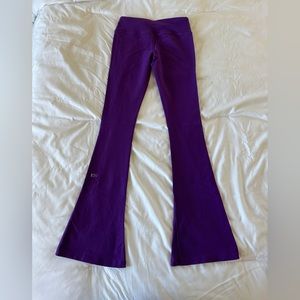 Split 59 Flared yoga pants